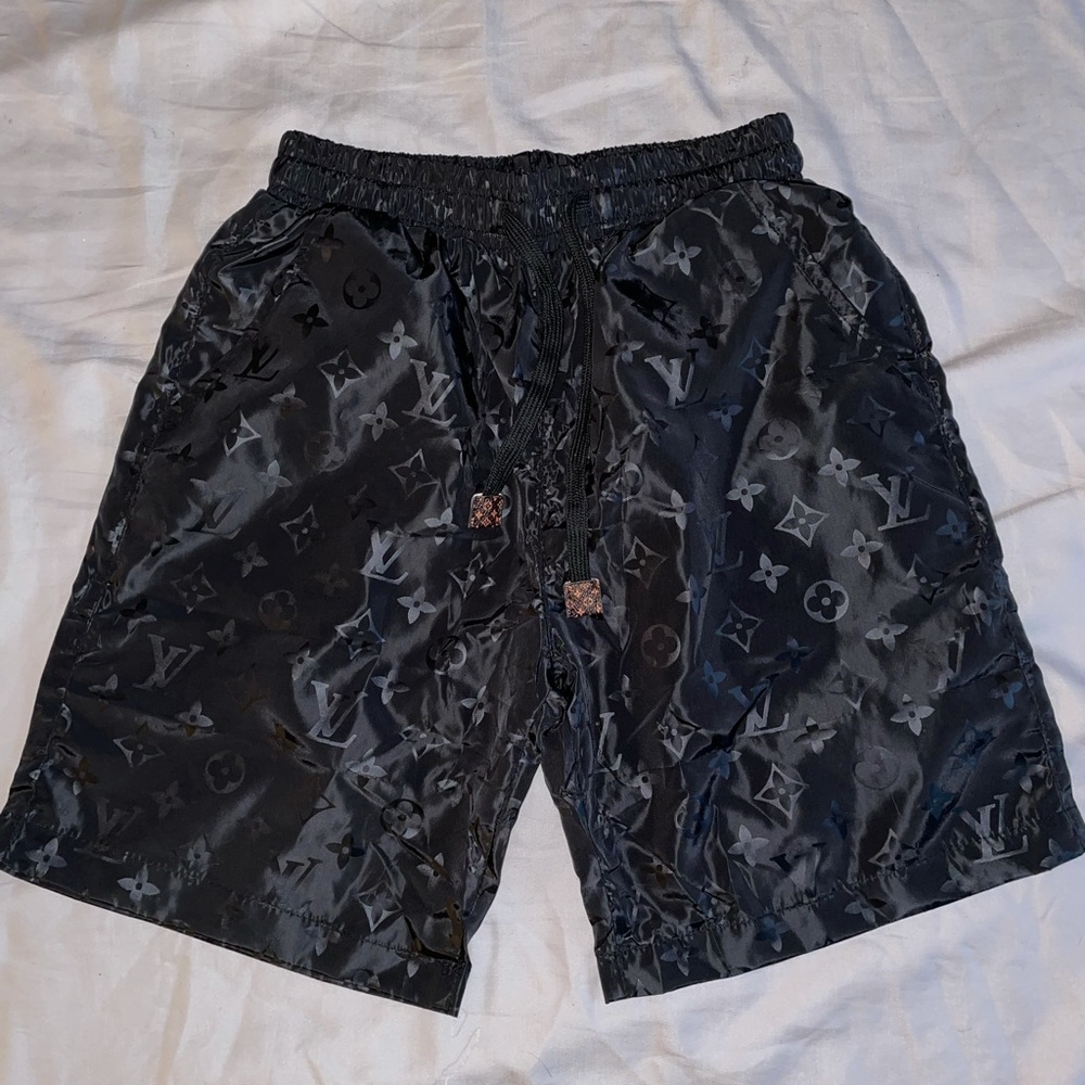 Lv men’s hologram swim shorts